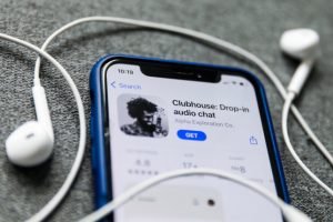 clubhouse app logo