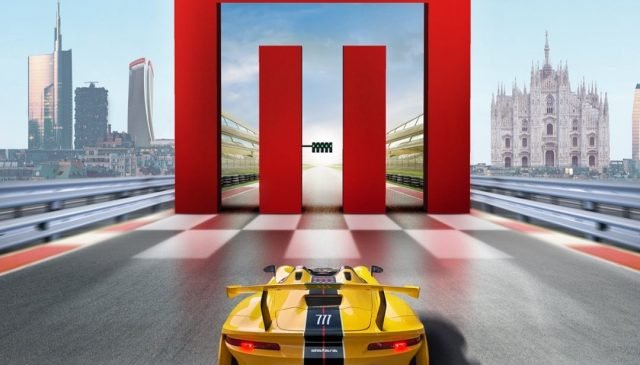 una supercar gialla entra in Milano
