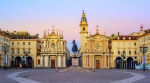 Piazza San Carlo a Torini al tramonto