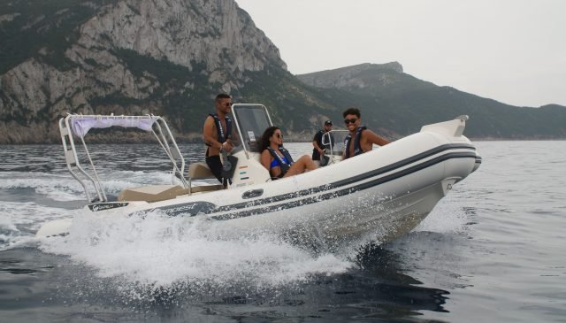 E-Sea sharing in navigazione sul gommone