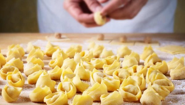 cappelletti di Parma fatti a mano