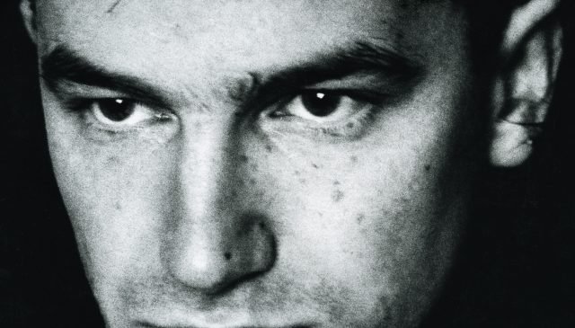un'immagine di Bono, cantante degli U2