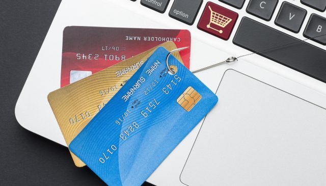 criminali informatici e il phishing online di carte di credito