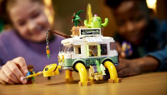il furgone tartaruga della Signora Castillo, uno dei simboli chiave della serie tv LEGO® DreamZzz™