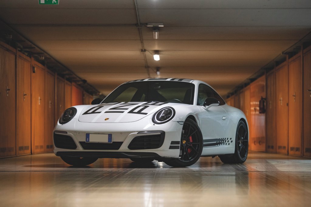 PORSCHE 911 CARRERA ENDURANCE RACING EDITION (2017) a milano autoclassica 2023