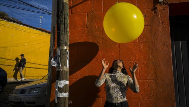 Emotions of the sun - Alex Webb_ Magnum Photos