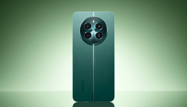 realme12+ 5G, a Luxury smatphone Craftsmanship, Green