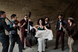 Barcelona Gipsy balKan Orchestra (BGKO)