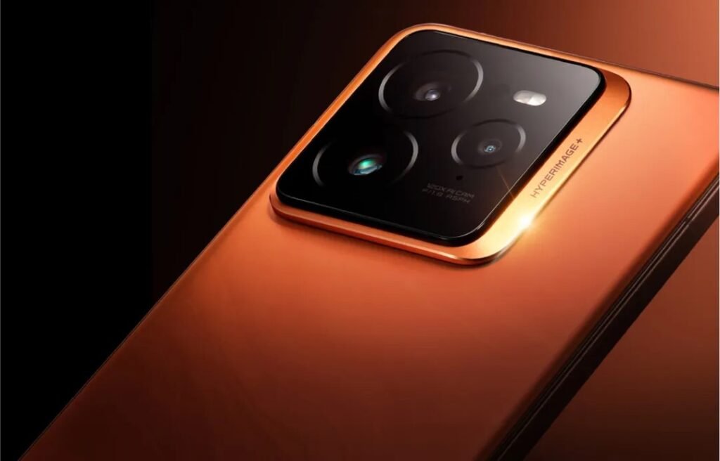 realme GT 7 Pro nella colorazione Orange