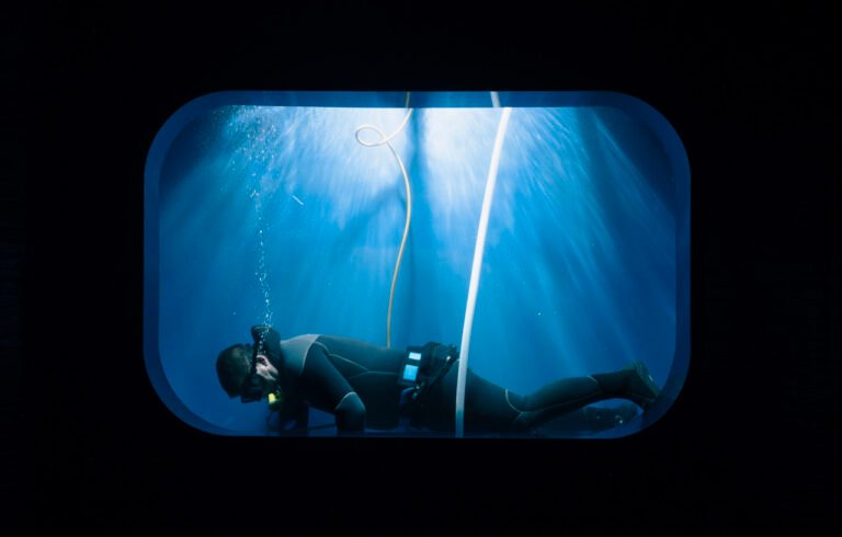 Gianmarco Maraviglia fotografo - Hypersea: Behind the glass