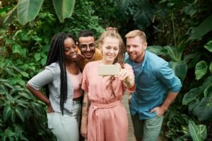 Tinder lancia Double Date Island: il dating con amici è sempre più amato