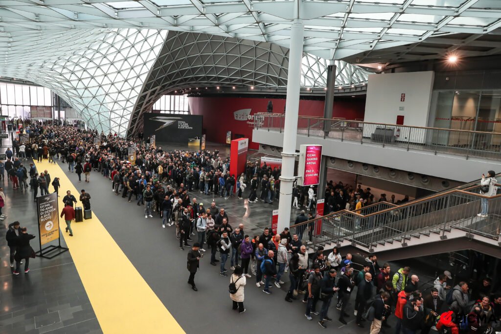 pubblico ad EICMA 2024