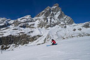 A Breuil-Cervinia si torna a sciare