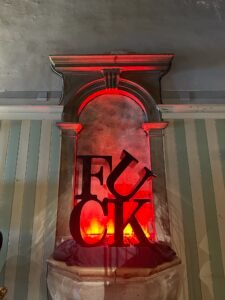 “F*CK FROM NAPOLI”, la nuova capsule firmata SAINTS STUDIO x ANGELO ACCARDI,