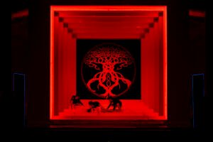 Macbeth Melodramma in quattro atti Libretto di Francesco Maria Piave dalla omonima tragedia di William Shakespeare Musica di Giuseppe Verdi Edizioni Casa Ricordi, Milano Personaggi e Interpreti MACBETH: Franco Vassallo BANCO: Roberto Scandiuzzi LADY MACBETH: Vittoria Yeo DAMA DI LADY MACBETH: Barbara Massaro MACDUFF: Matteo Falcier MALCOLM: Francesco Pittari MEDICO/DOMESTICO: Alin Anca SICARIO/ARALDO: Alin Anca SECONDA APPARIZIONE :Ludovico Ulivelli* TERZA APPARIZIONE: Sofia Ristori* Direttore: Giuseppe Finzi Regia: Fabio Ceresa Scene: Tiziano Santi Costumi: Giuseppe Palella Lighting Designer: Cristian Zucaro Coreografia: Mattia Agatiello ORT – Orchestra della Toscana (bande di palcoscenico a cura di Orchestra Giovanile Toscana ) Compagnia di danza: Fattoria Vittadini Coro Arché Maestro del coro: Marco Bargagna Nuovo allestimento del Teatro Verdi di Pisa in coproduzione con Teatro Alighieri di Ravenna, Teatro Amintore Galli di Rimini, Teatro Carlo Felice di Genova, Teatro Pavarotti-Freni di Modena, Teatro Valli di Reggio Emilia, Teatro Comunale di Ferrara, Teatro Goldoni di Livorno.