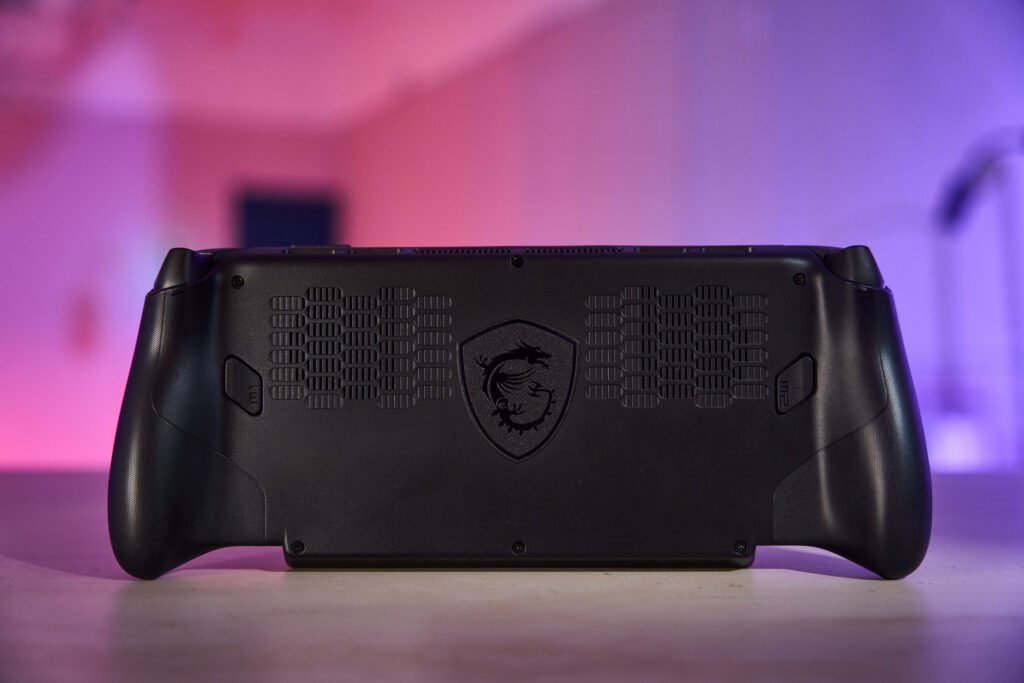 MSI Claw 8 EX AI+