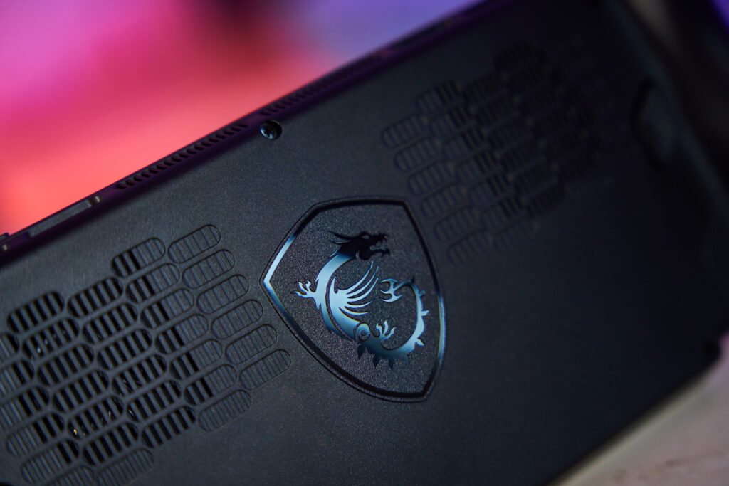 MSI Claw 8 EX AI+